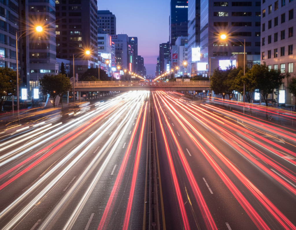 Capturing smooth vehicle light streaks on busy roads using only a smartphone camera